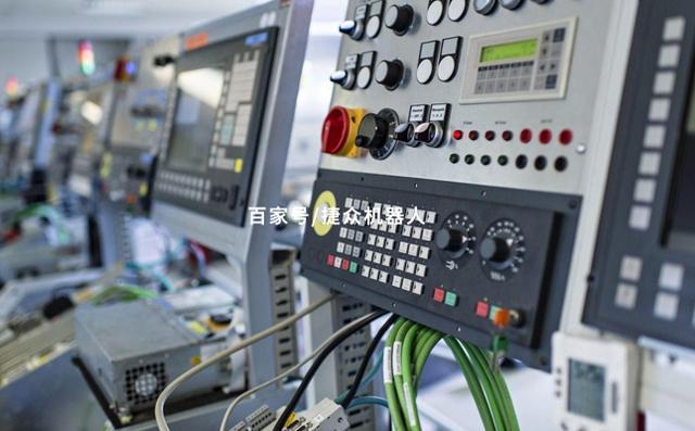 深圳塑胶模具师傅招聘信息网，实操经验分享